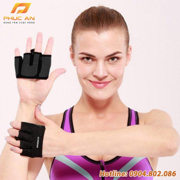 Găng tay tập gym nữ xỏ ngón GoodFit GF204G